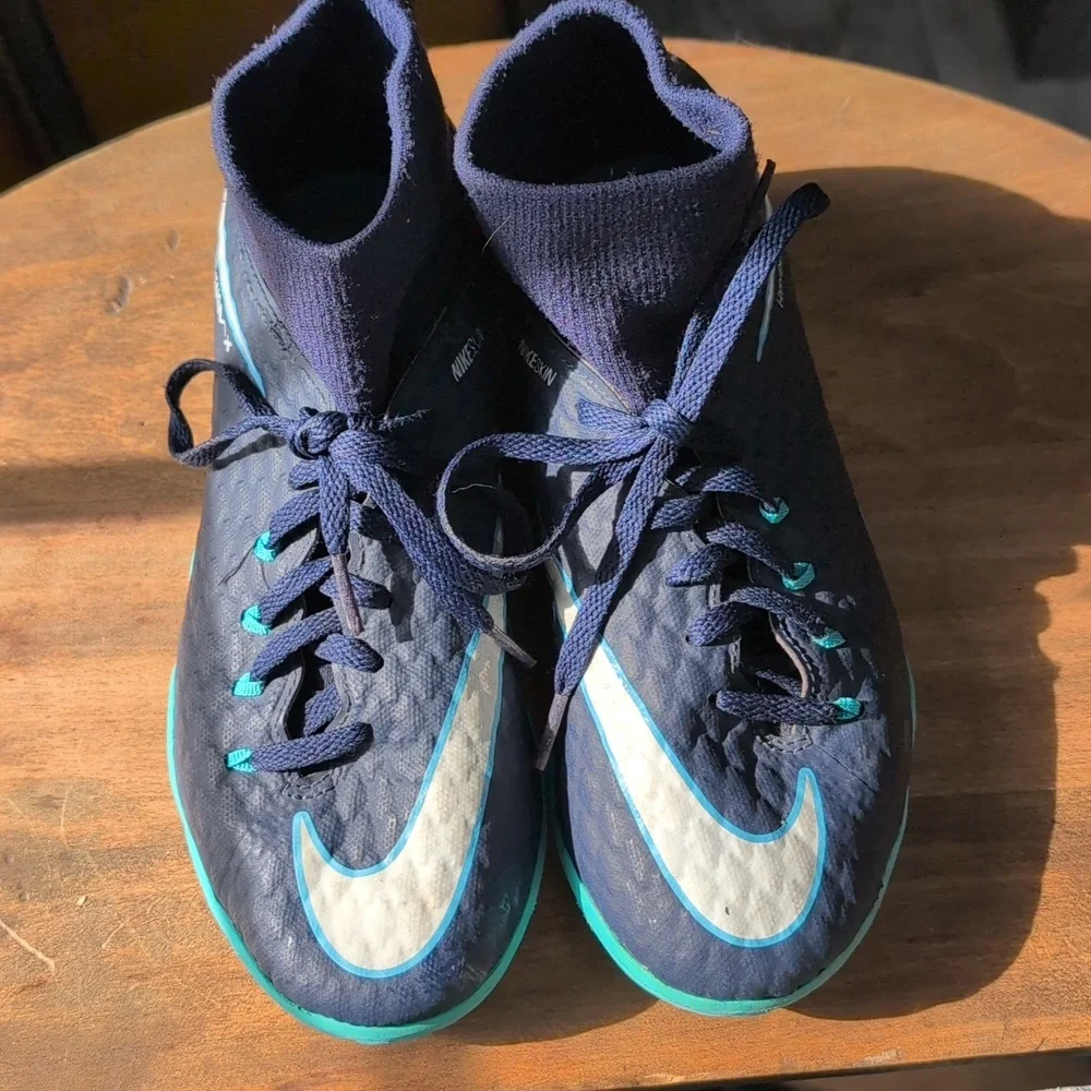 Nike HypervenomX Phelon III IC Indoor Soccer Shoes 4.5Y